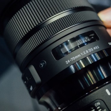 Объектив SIGMA 24-70mm F2.8 DG OS HSM Art фотографии